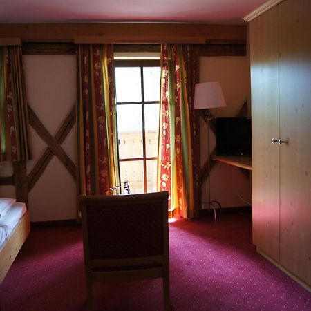 Gasthof Schoenau Heilsbronn Room photo